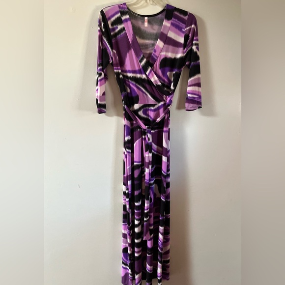Got Style Maxi Wrap Dress Black & Purple Design Stretch Belted Maxi Long - Picture 3 of 7